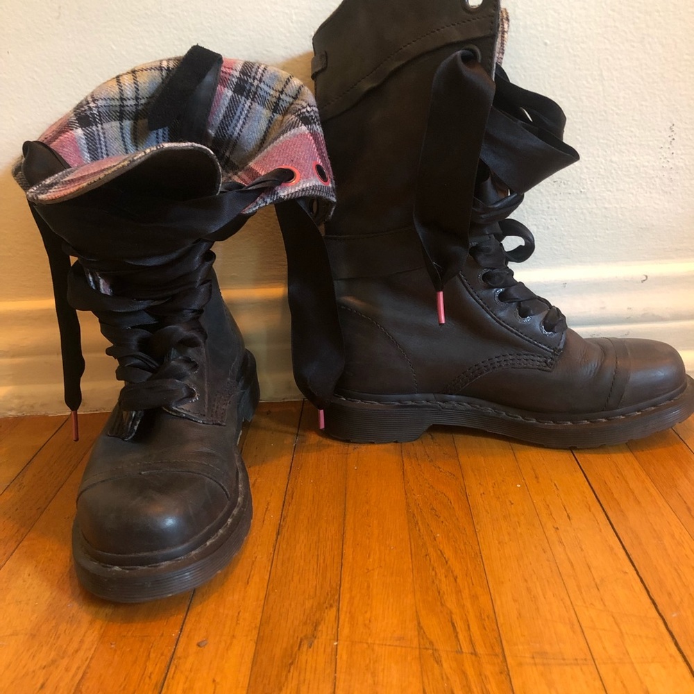 Doc Martens mid calf boot with unwise plaid lining